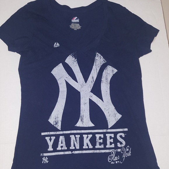 Majestic Tops - Majestic N.Y. Yankees V neck tee. Size Large